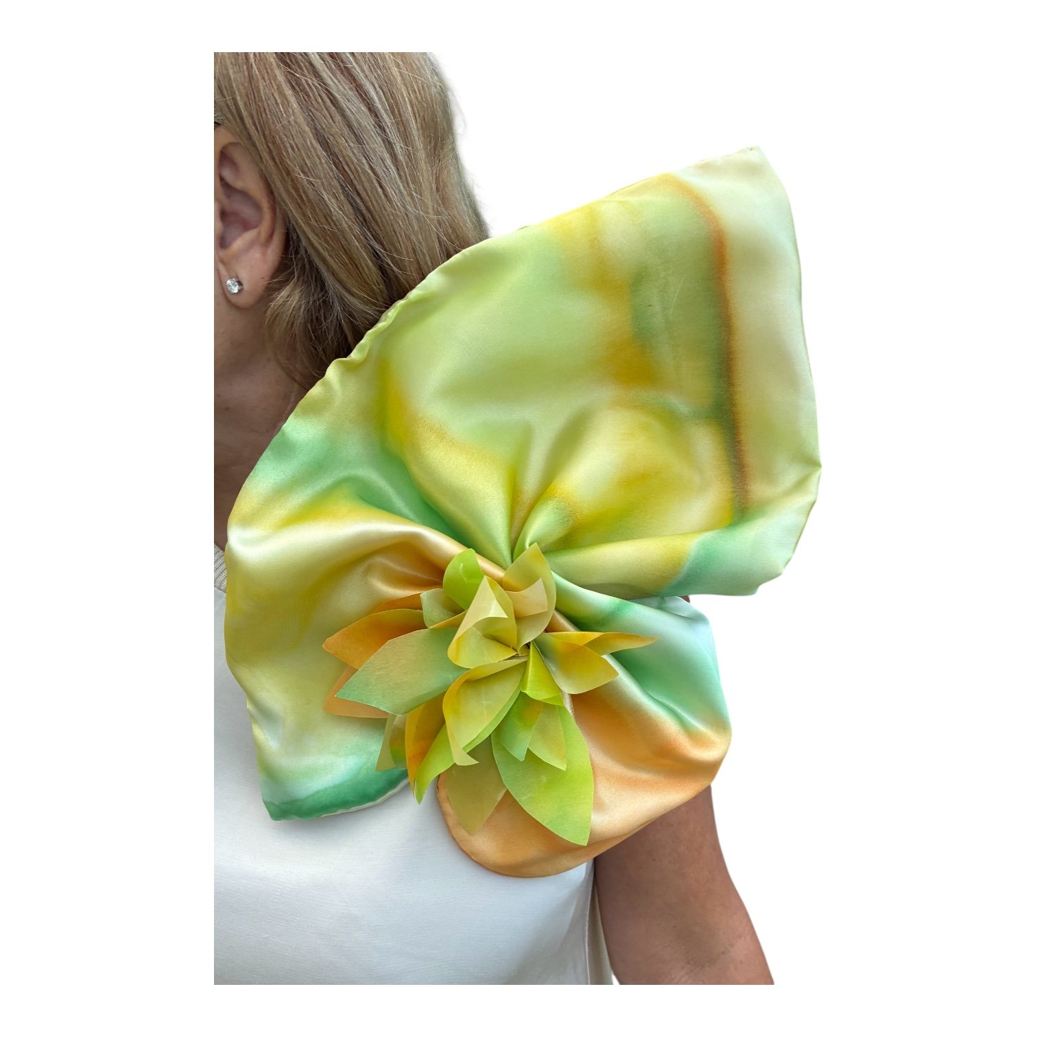 Broche de raso pintado a mano