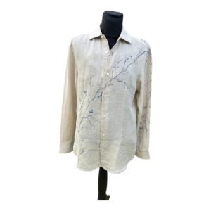Camisa lino beis con ramaje pintado a mano