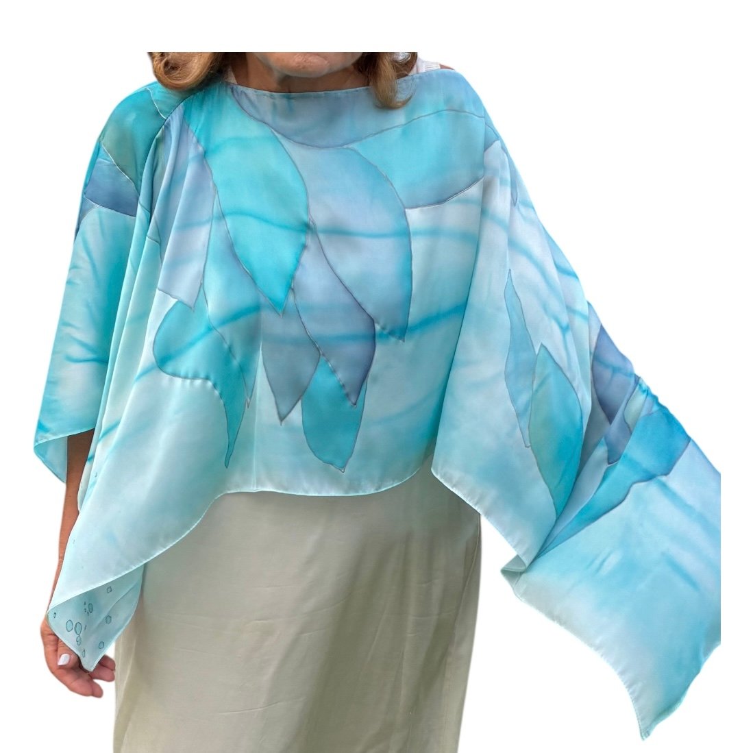 Capa de seda natural pintada a mano en tonos azules
