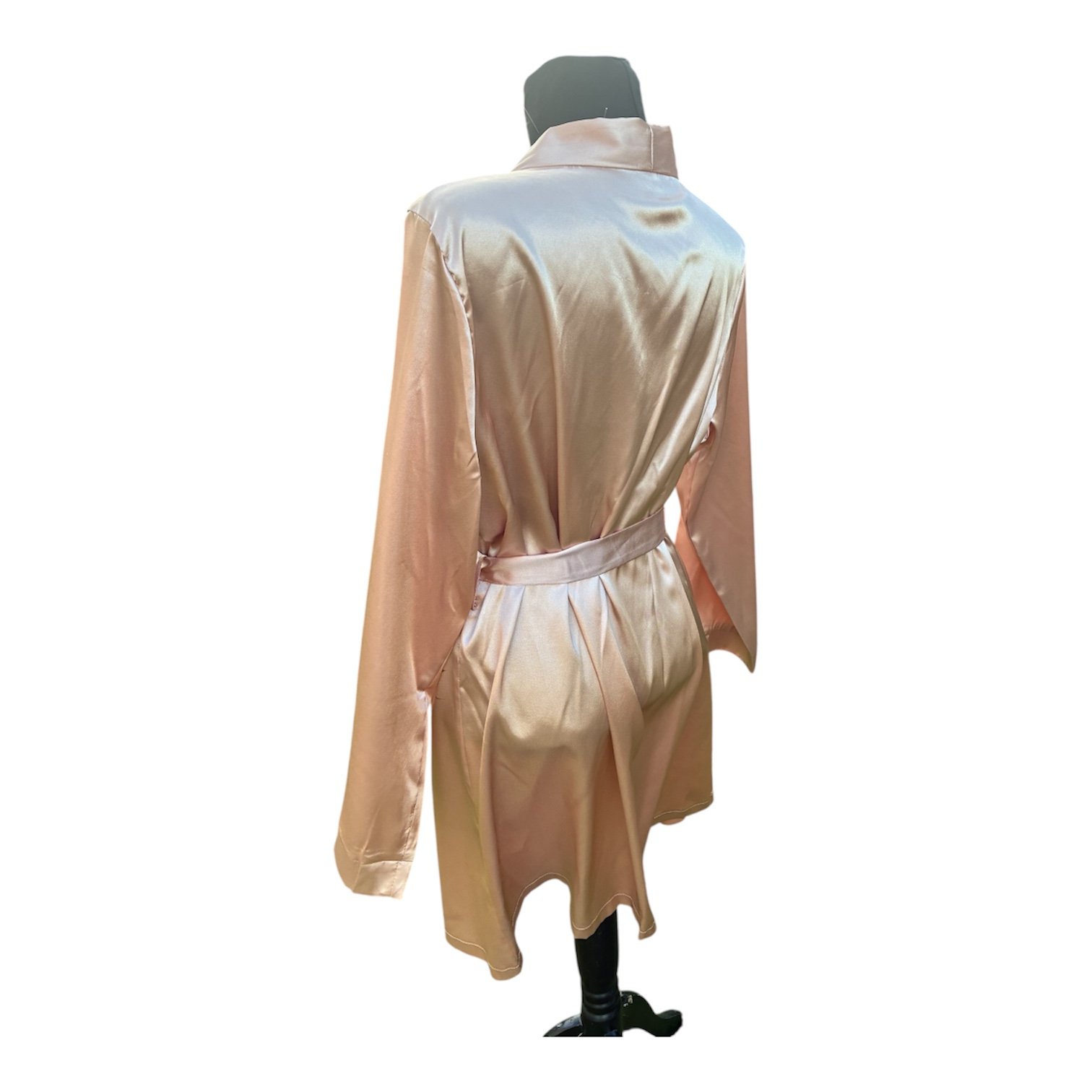 Conjunto camisón y bata de satrén rosa - Imagen 2