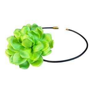 Gargantilla de piel con flor de satén pintada a mano