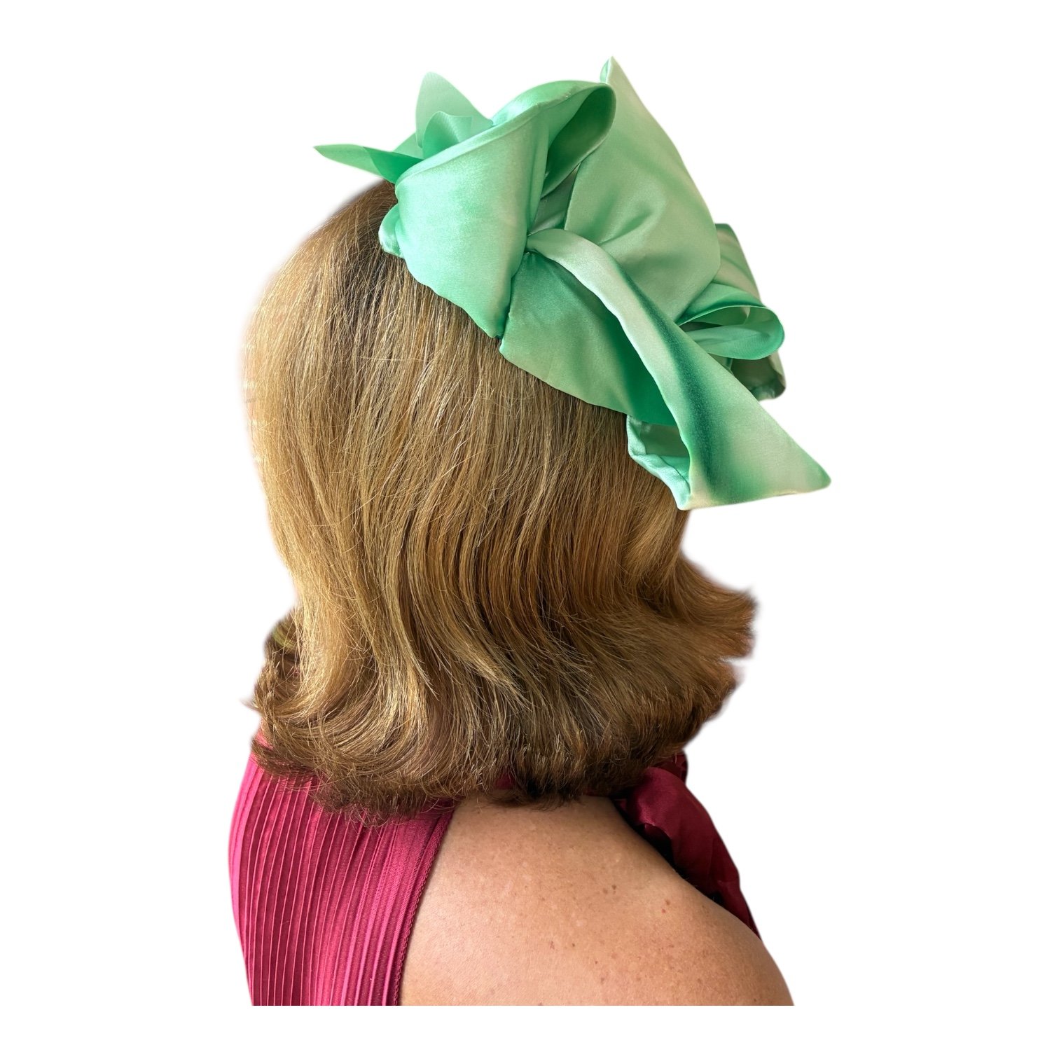 Tocado de raso verde pintado a mano