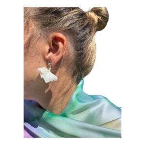 pendientes de flor natural preservada blancos